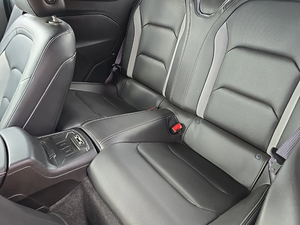 Used 2016 Chevrolet Camaro LT image 19