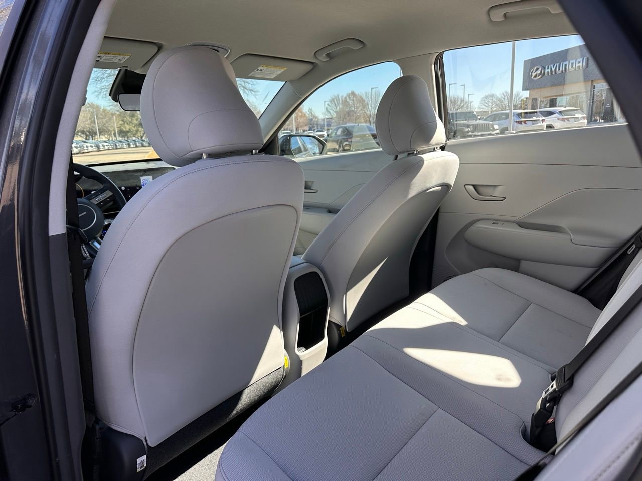 Used 2025 Hyundai Kona SE image 13