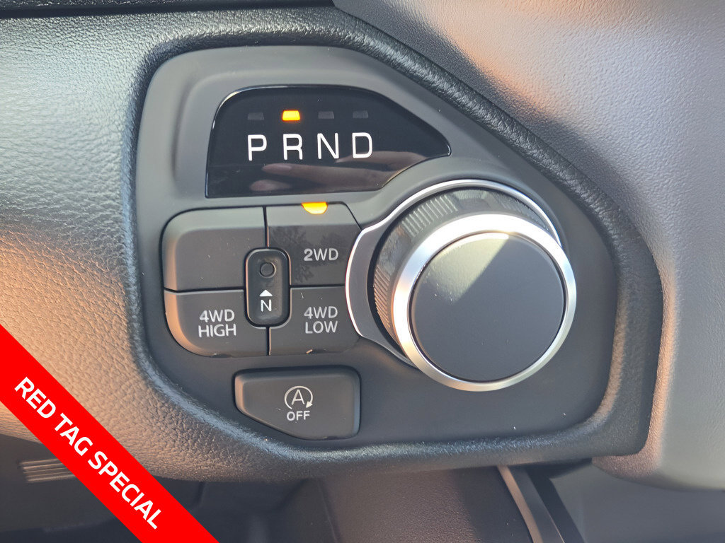 New 2026 RAM 1500 Express AWD/4WD image 34