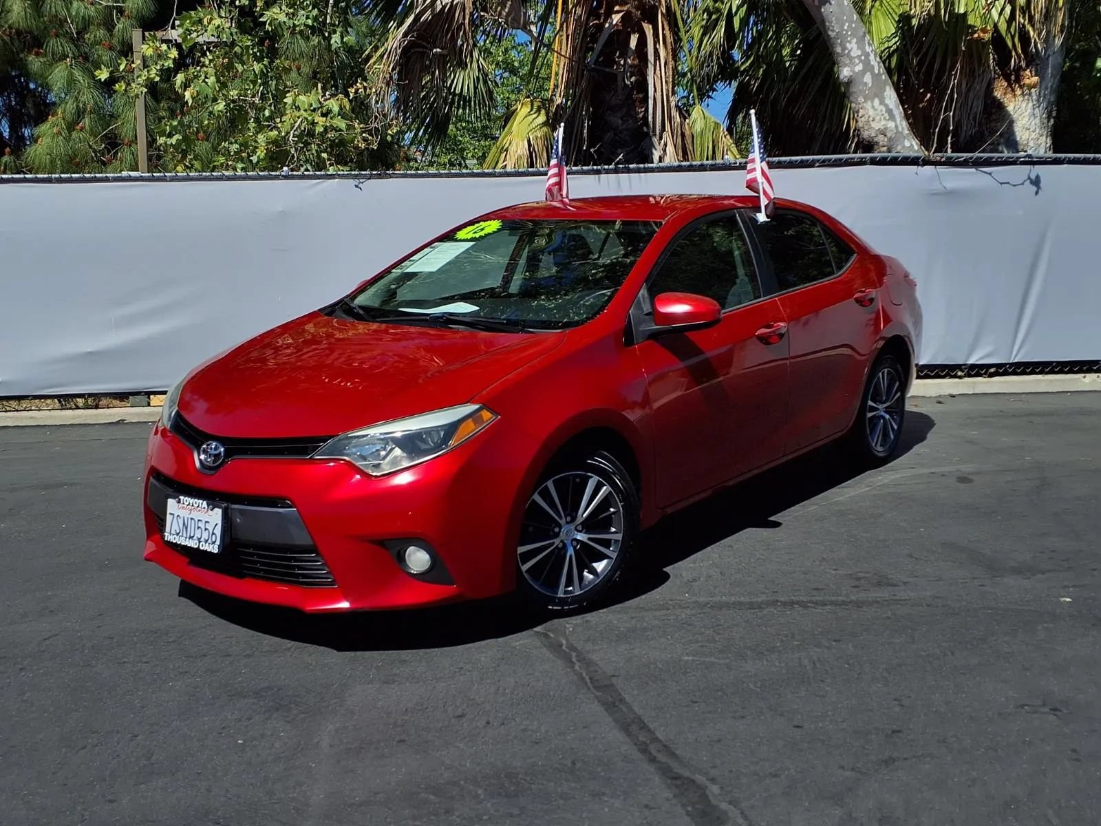 Used 2016 Toyota Corolla LE FWD image 1