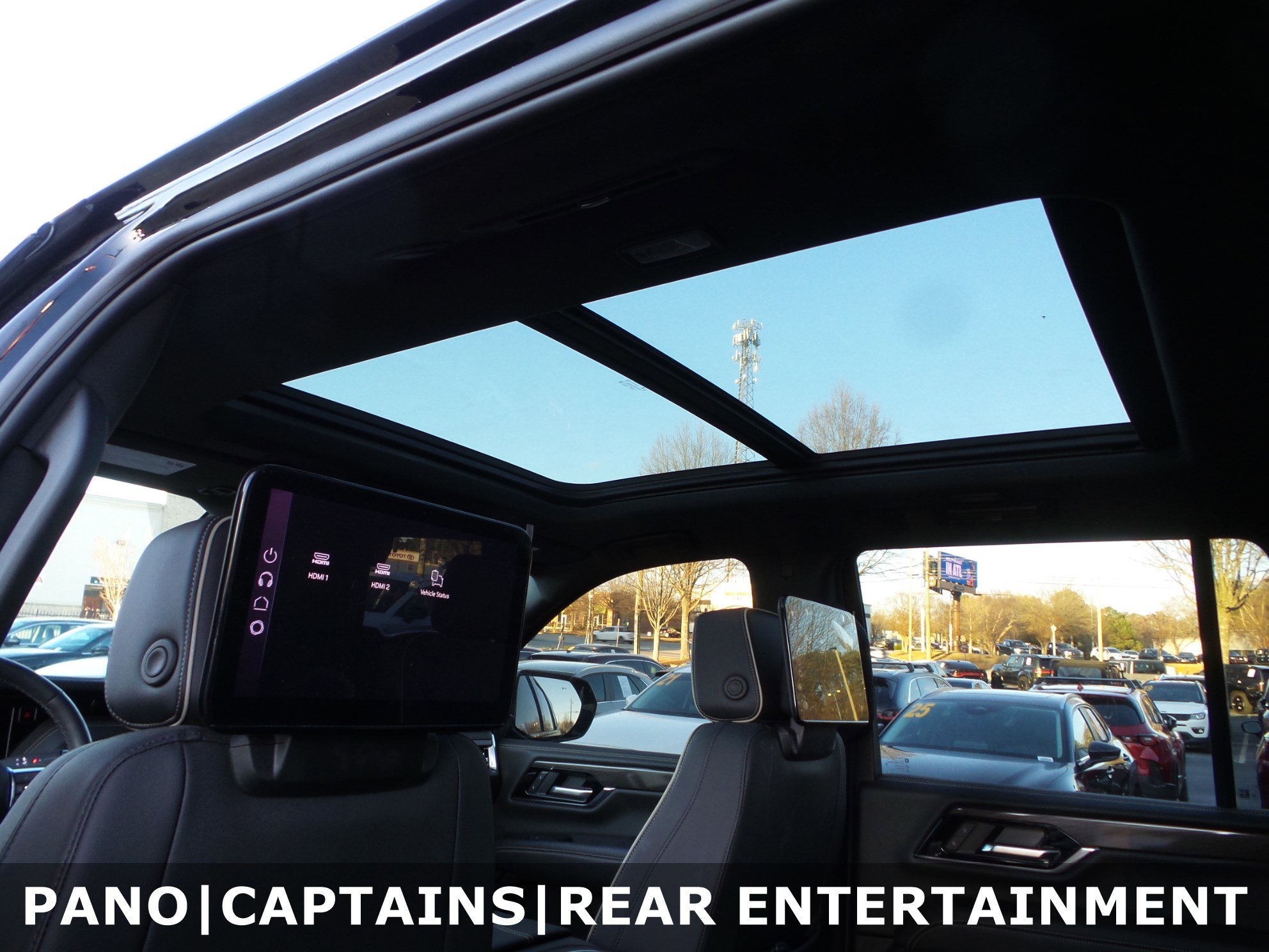 Used 2025 GMC Yukon Elevation image 6