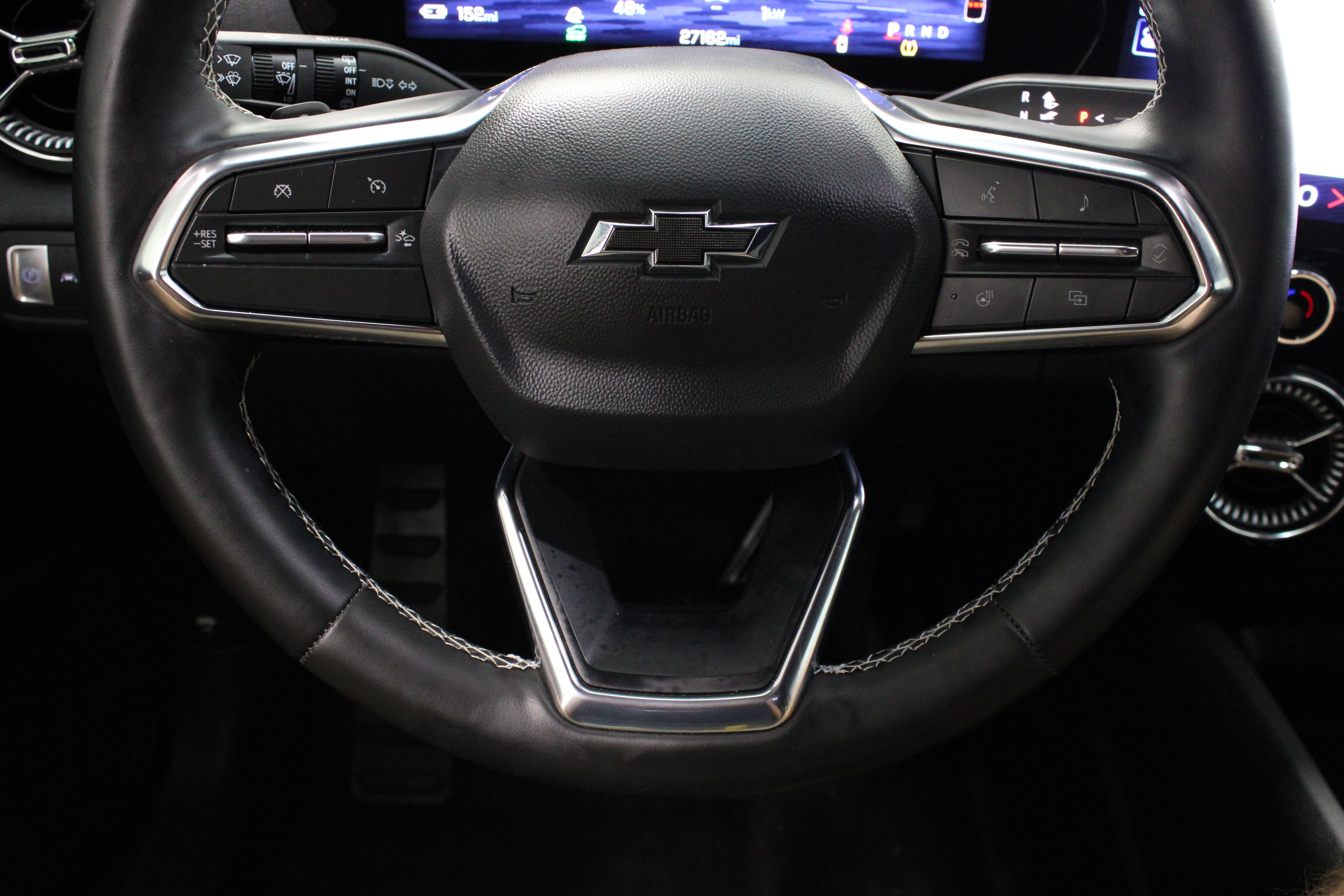 Used 2025 Chevrolet Blazer EV LT FWD image 25