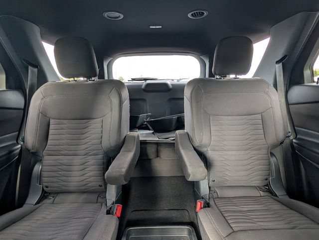 Used 2020 Ford Explorer XLT AWD/4WD image 26