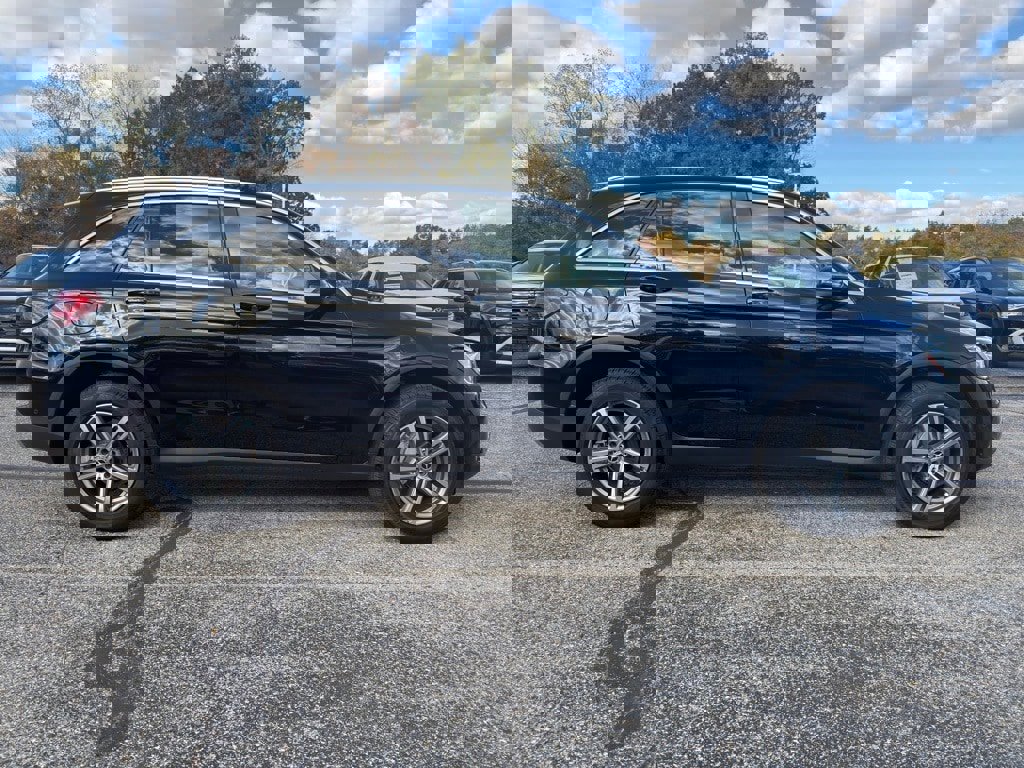 Certified 2022 Mercedes-Benz GLC 300 4MATIC w/ Premium Package Lite image 8