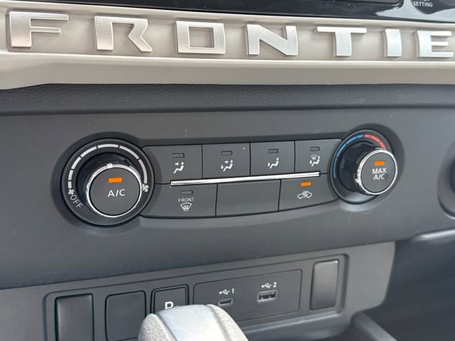 Used 2025 Nissan Frontier SV image 23