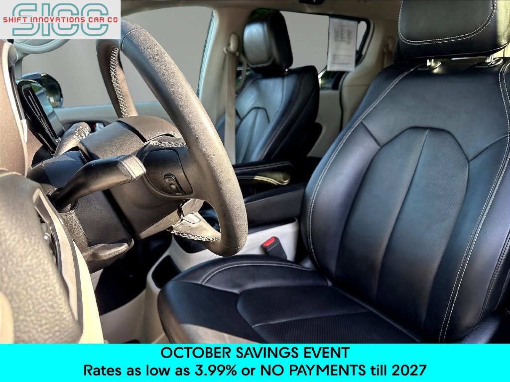 Used 2024 Chrysler Pacifica Limited FWD image 23