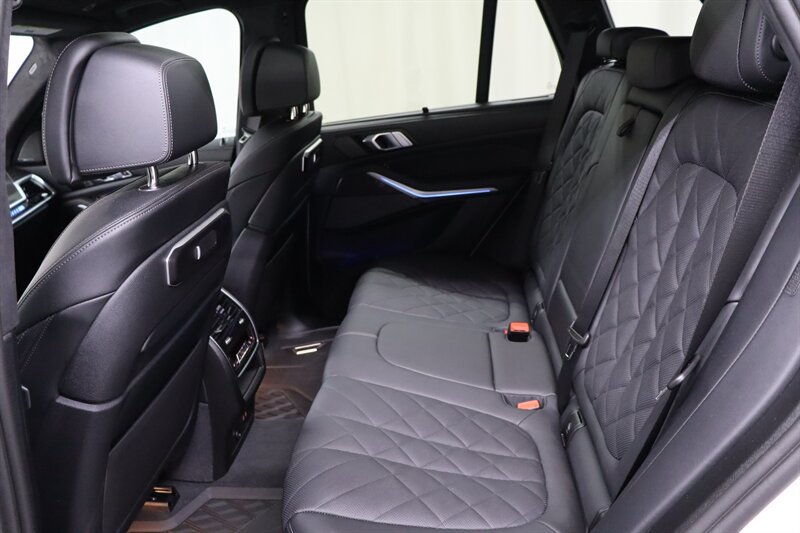 Used 2026 BMW X5 M60i AWD/4WD image 32