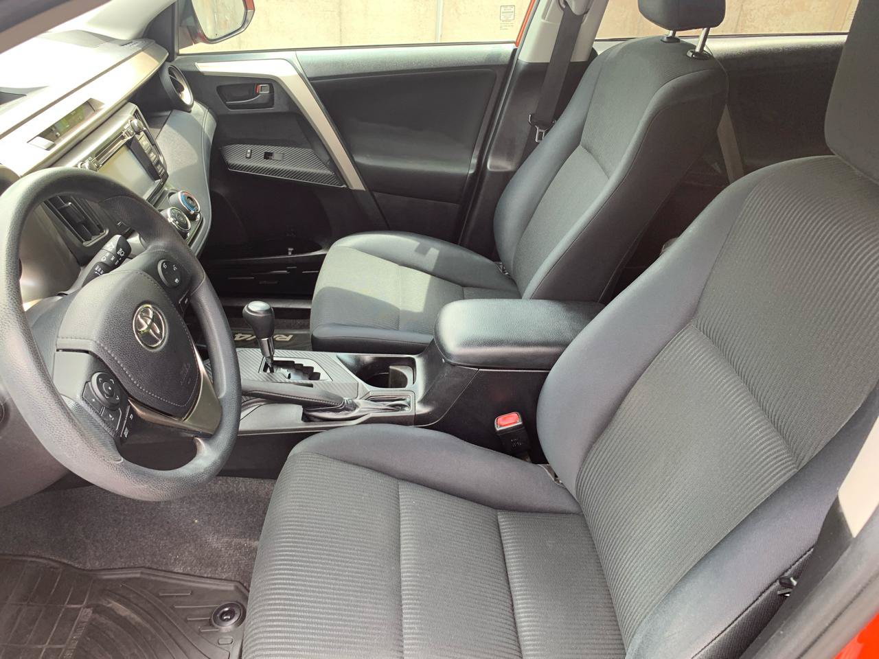 Used 2015 Toyota RAV4 LE AWD/4WD image 8