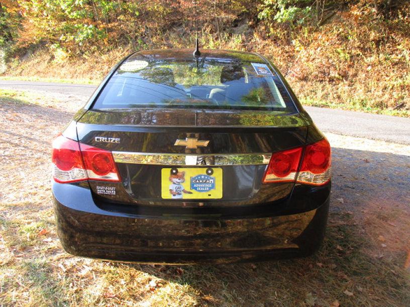 Used 2014 Chevrolet Cruze LS FWD image 8