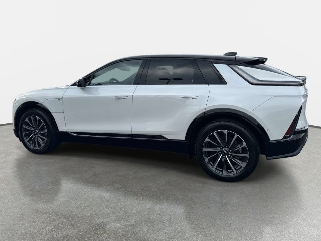 New 2025 Cadillac Lyriq Sport w/ LPO, Floor Liner Package AWD/4WD image 3