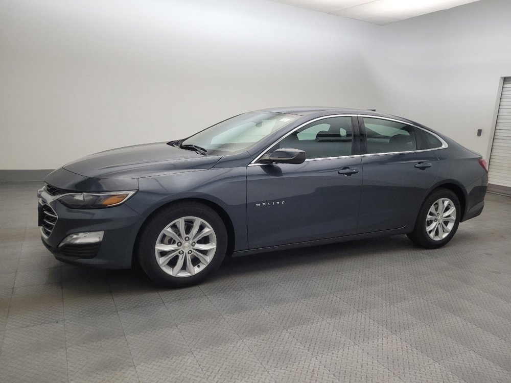 Used 2020 Chevrolet Malibu LT FWD image 2