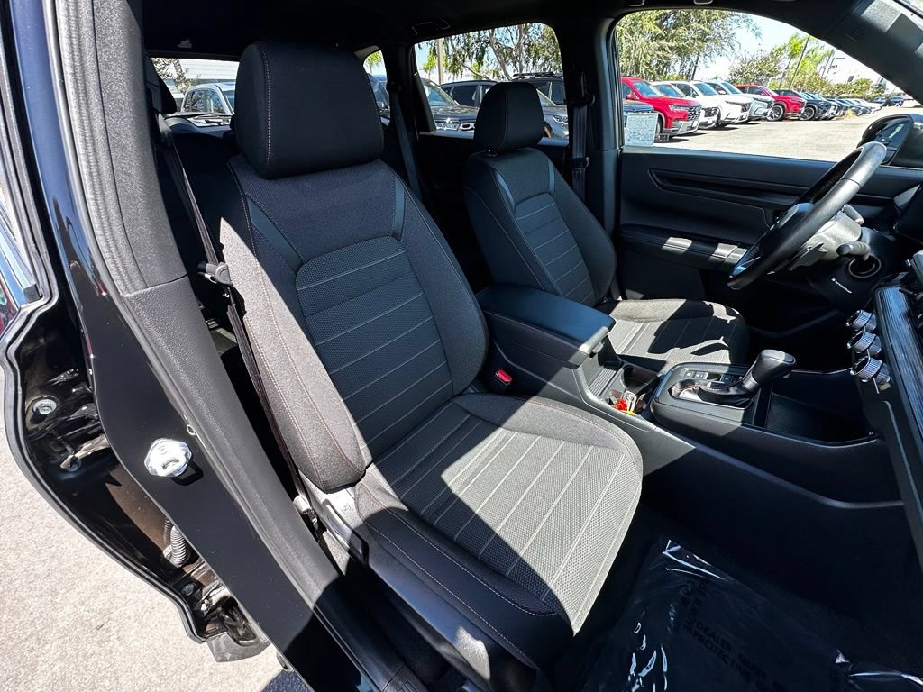 Used 2025 Honda CR-V Sport image 12
