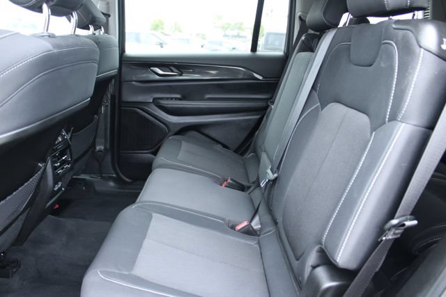 Used 2023 Jeep Grand Cherokee L Laredo w/ Luxury Tech Group I RWD image 39