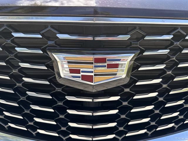 Used 2021 Cadillac XT4 Premium Luxury w/ Driver Awareness Package FWD image 10