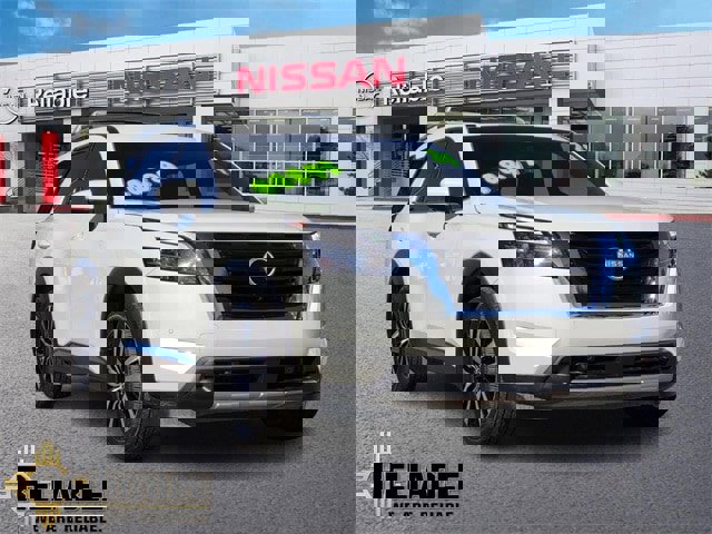 Certified 2024 Nissan Pathfinder Platinum