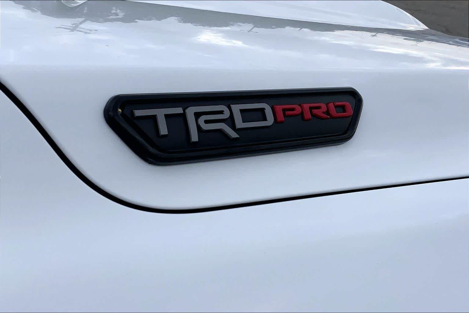 Used 2025 Toyota Tacoma TRD Pro AWD/4WD image 10