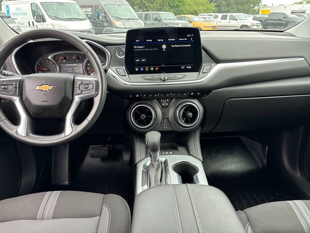 Used 2024 Chevrolet Blazer LT w/ Convenience Package FWD image 10