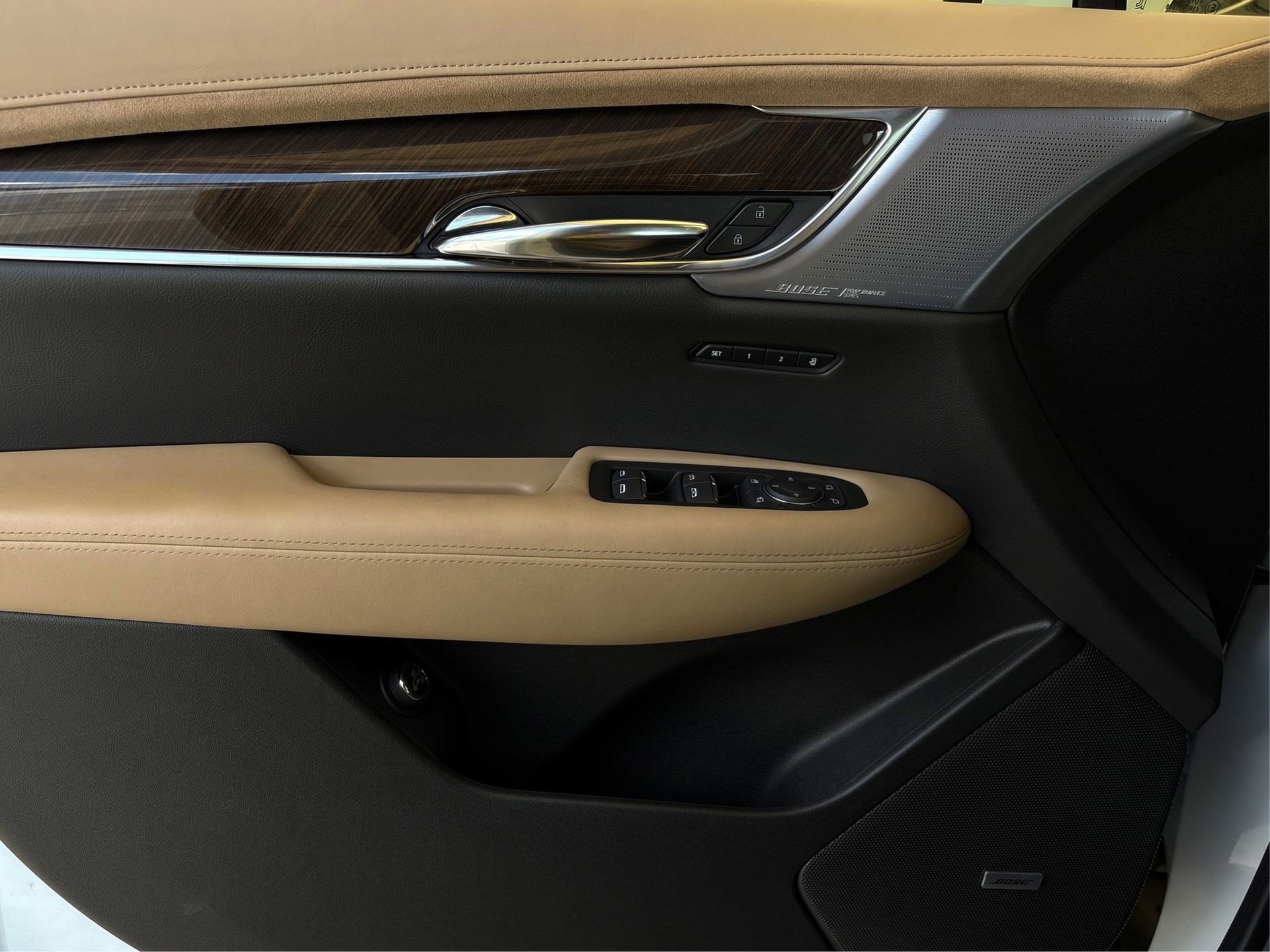 New 2025 Cadillac XT6 Premium Luxury w/ Platinum Package image 21