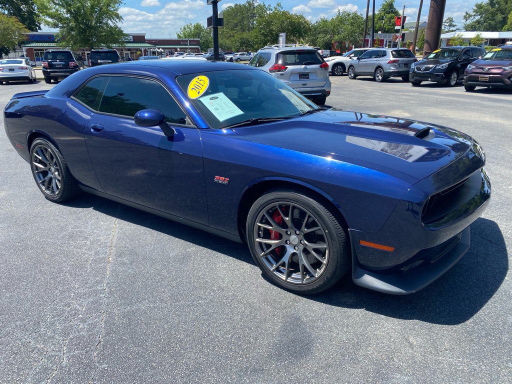 Used 2015 Dodge Challenger SRT RWD image 7