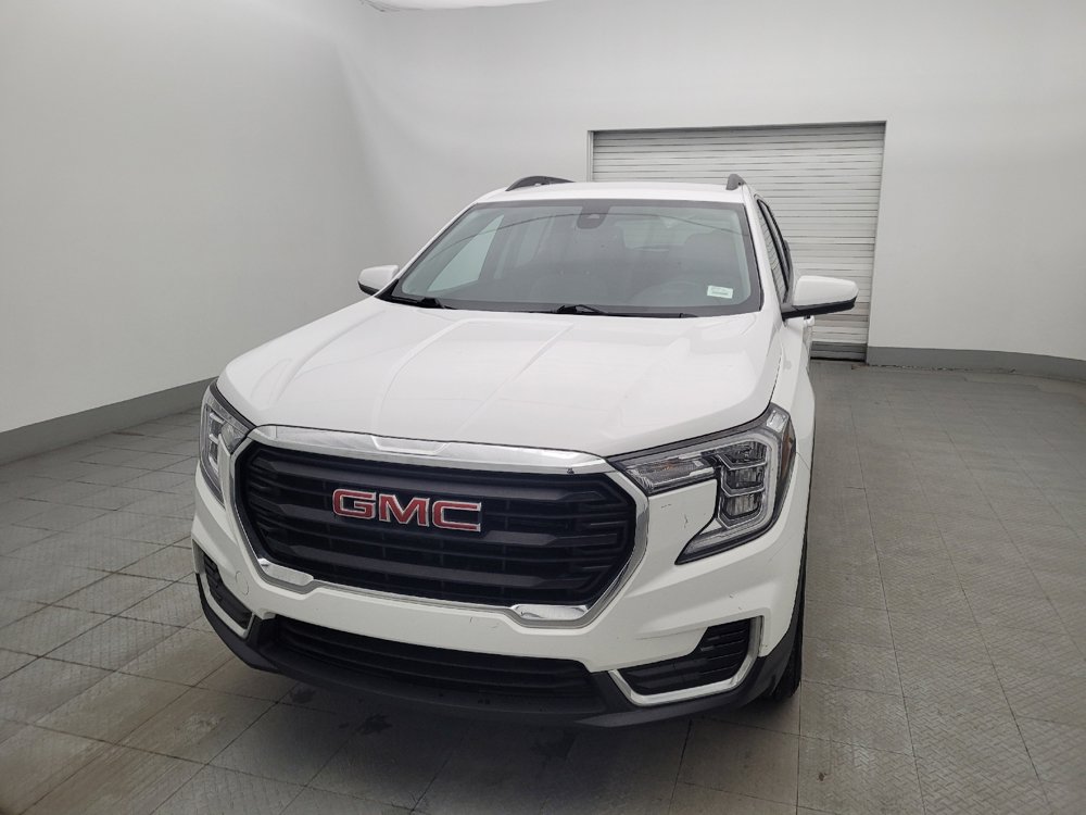 Used 2023 GMC Terrain SLE w/ Driver Convenience Package image 15