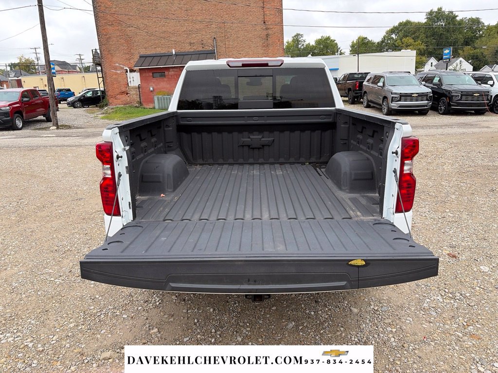 Used 2023 Chevrolet Silverado 1500 LT w/ Leather Package AWD/4WD image 29