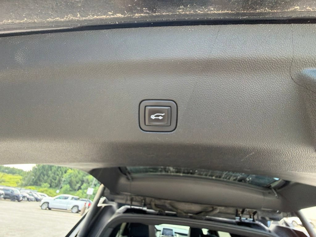 Used 2024 GMC Yukon SLT AWD/4WD image 58