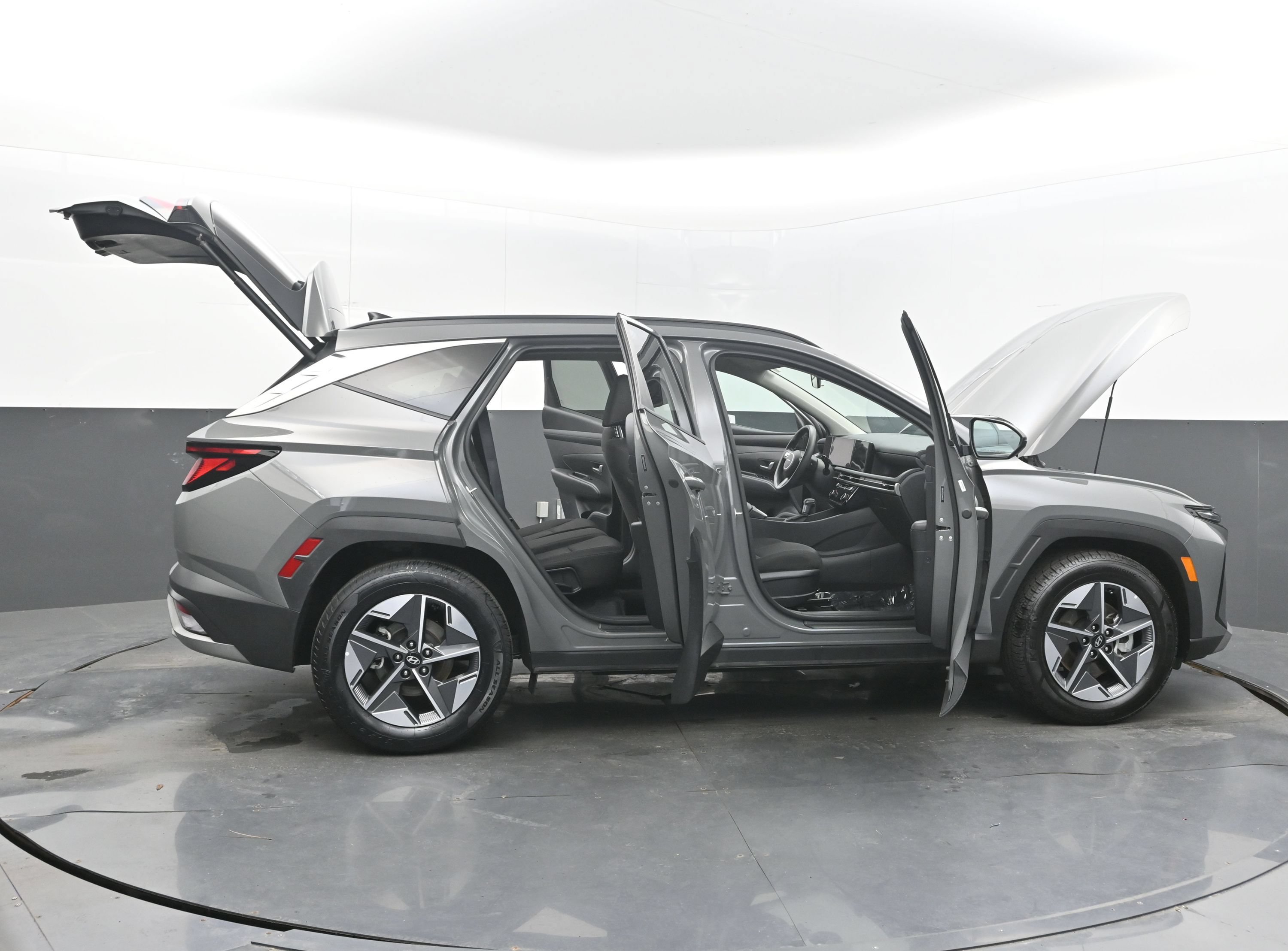 Used 2025 Hyundai Tucson SEL FWD image 47