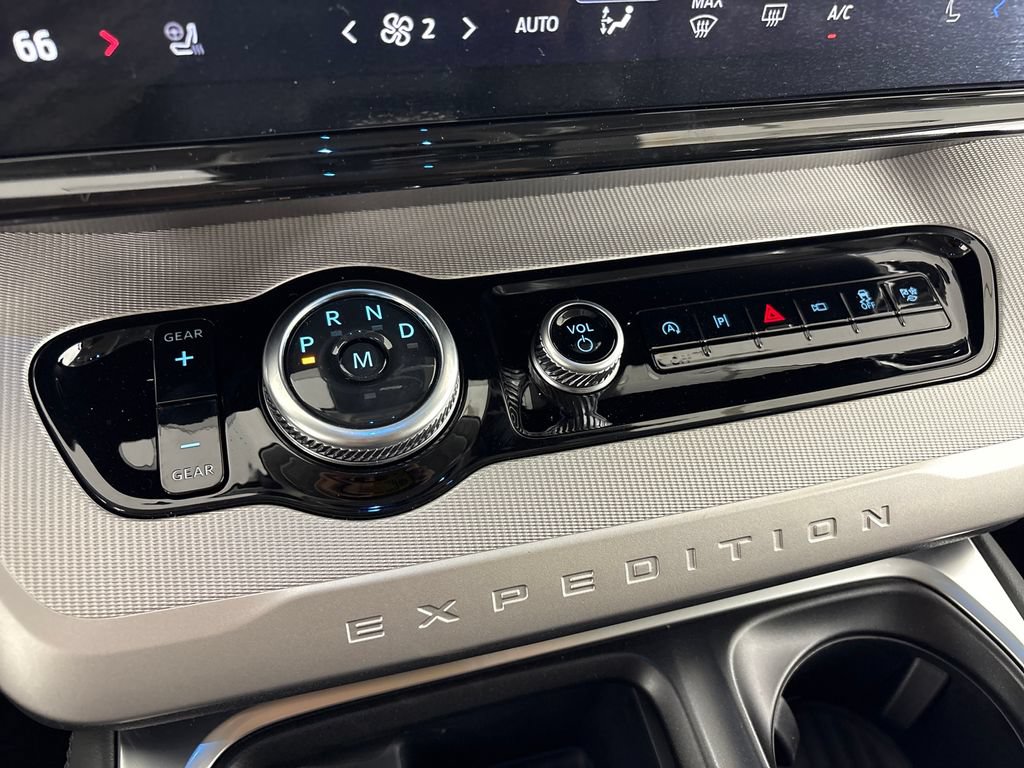 New 2026 Ford Expedition Active RWD image 26
