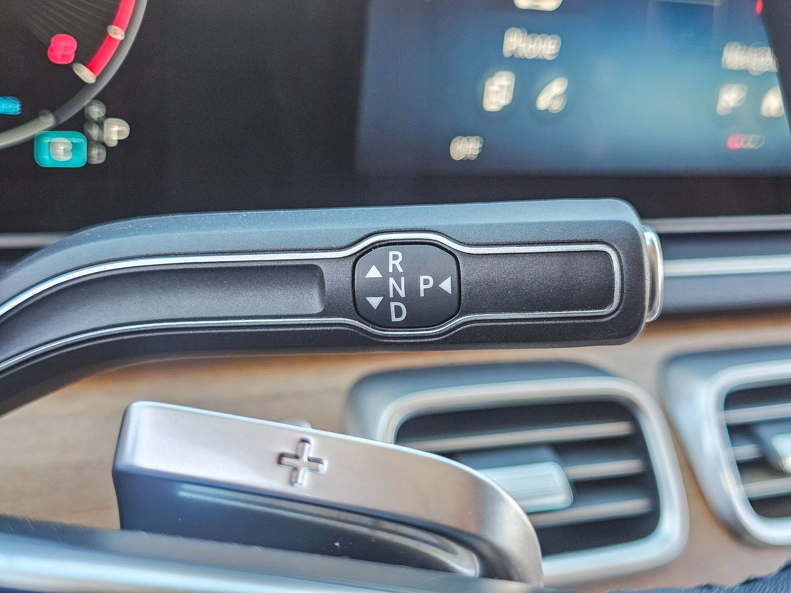 Certified 2025 Mercedes-Benz GLE 350 4MATIC image 24