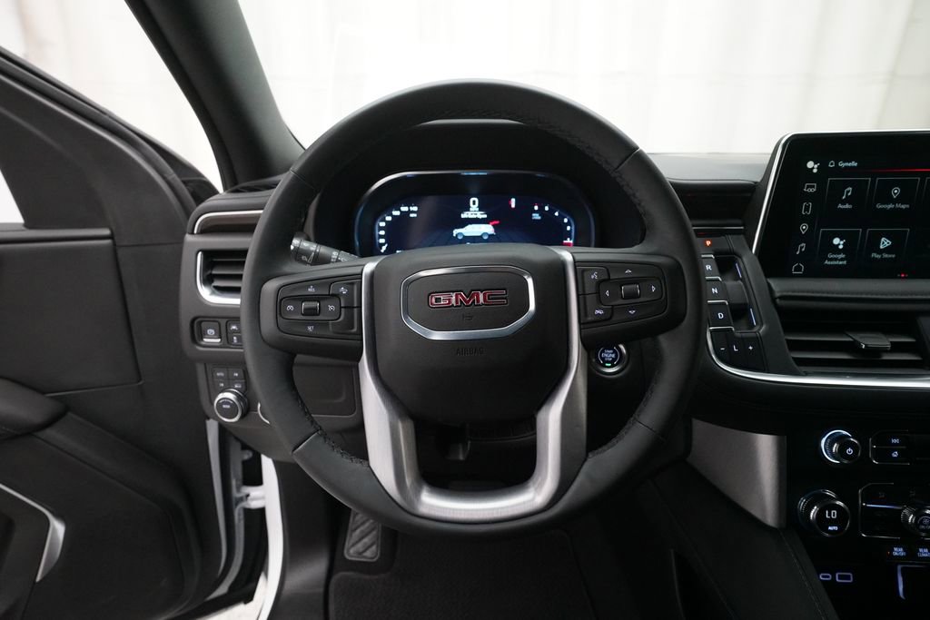 Used 2024 GMC Yukon SLE w/ Gmc Pro Safety Plus Package AWD/4WD image 4