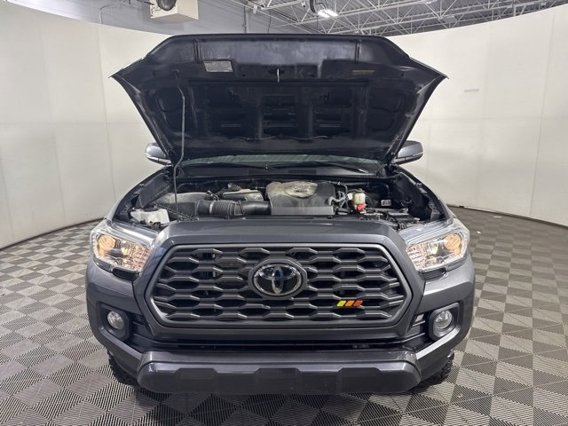 Used 2020 Toyota Tacoma w/ TRD Off-Road Package image 4