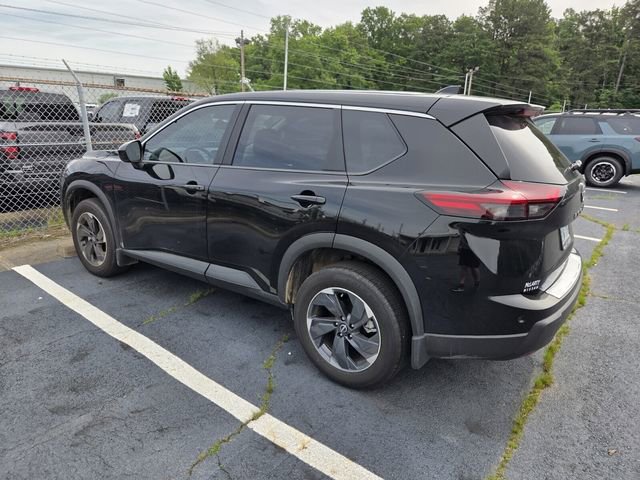 Used 2025 Nissan Rogue SV FWD image 3