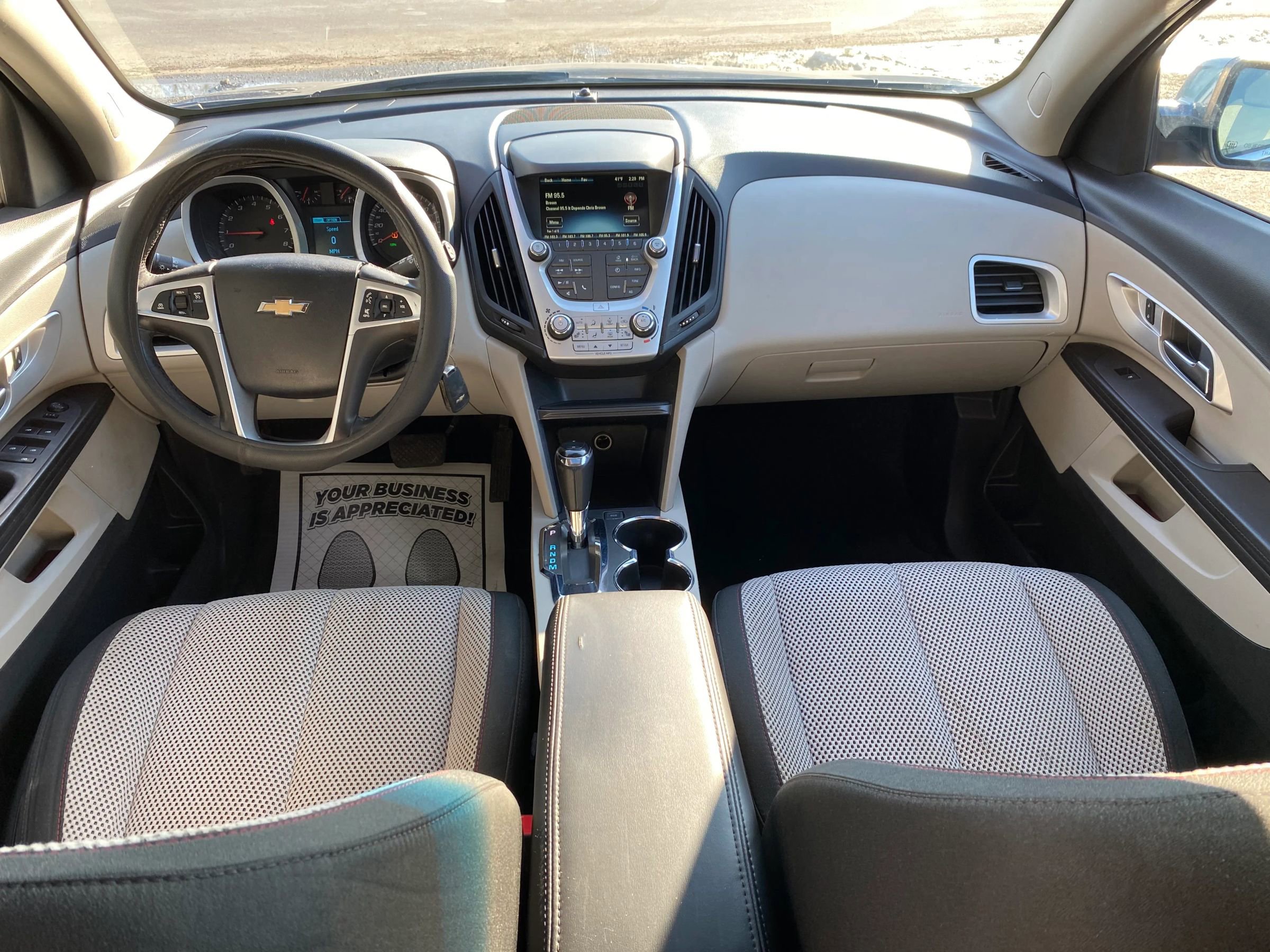 Used 2016 Chevrolet Equinox LT w/ Convenience Package image 4