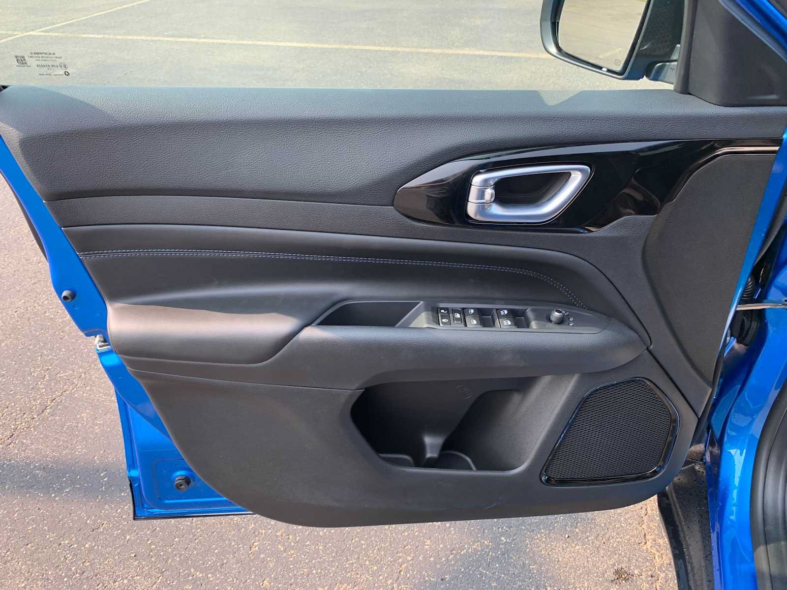 New 2026 Jeep Compass Latitude AWD/4WD image 13