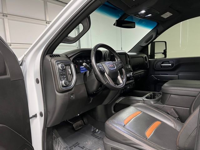 Used 2023 GMC Sierra 2500 AT4 w/ Gooseneck/5TH Wheel Package image 18