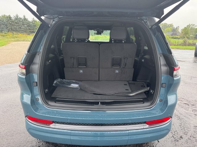 New 2027 Jeep Grand Cherokee L Limited AWD/4WD image 18