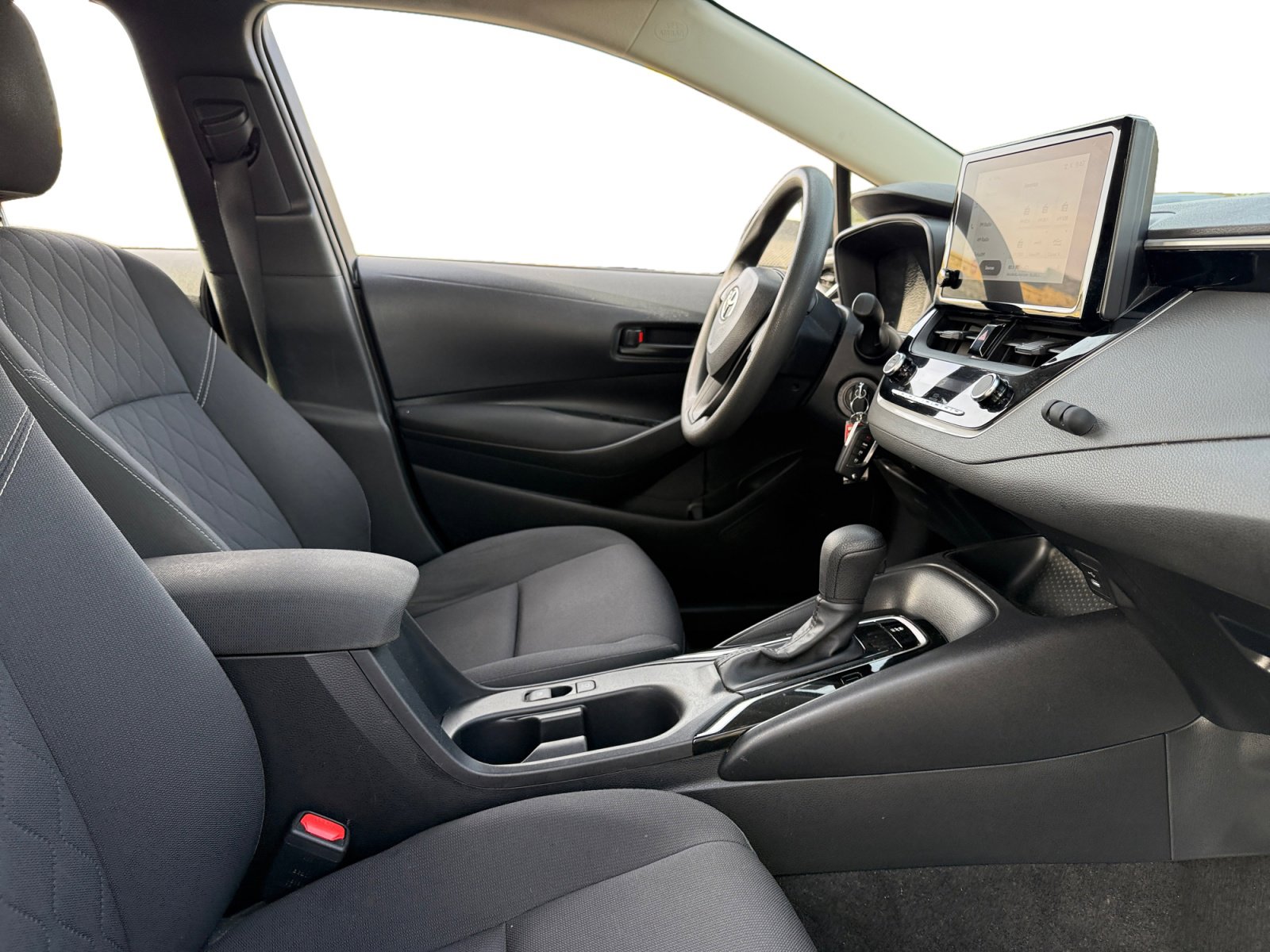 Used 2024 Toyota Corolla LE image 11