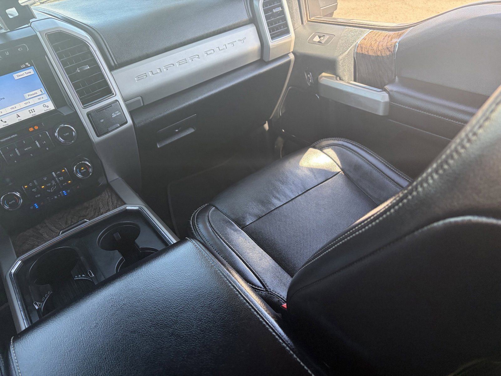 Used 2019 Ford F350 Lariat w/ Lariat Ultimate Package image 17