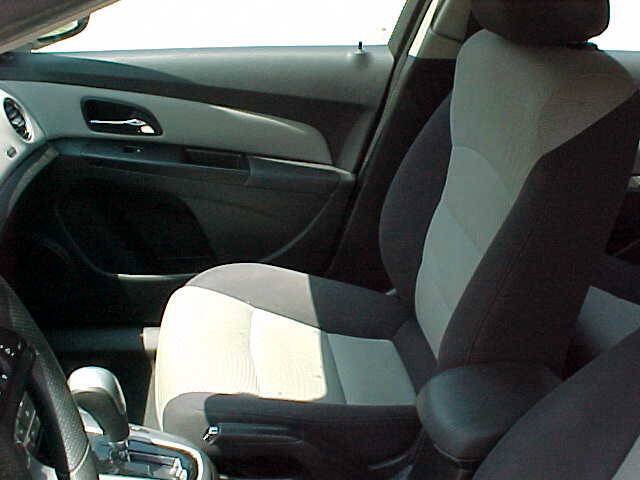 Used 2014 Chevrolet Cruze LS FWD image 12
