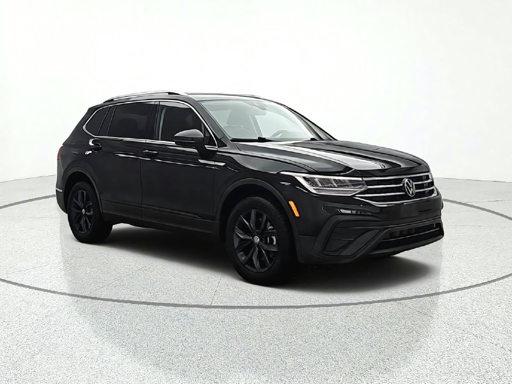 Used 2024 Volkswagen Tiguan SE AWD/4WD image 8