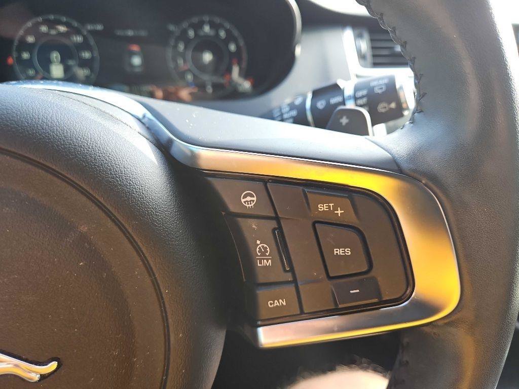 Used 2020 Jaguar E-PACE SE AWD/4WD image 16