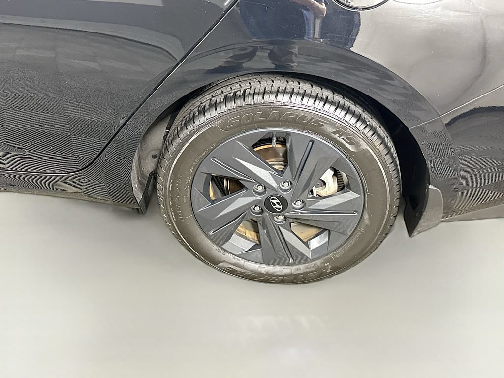 Certified 2022 Hyundai Elantra SEL FWD image 32