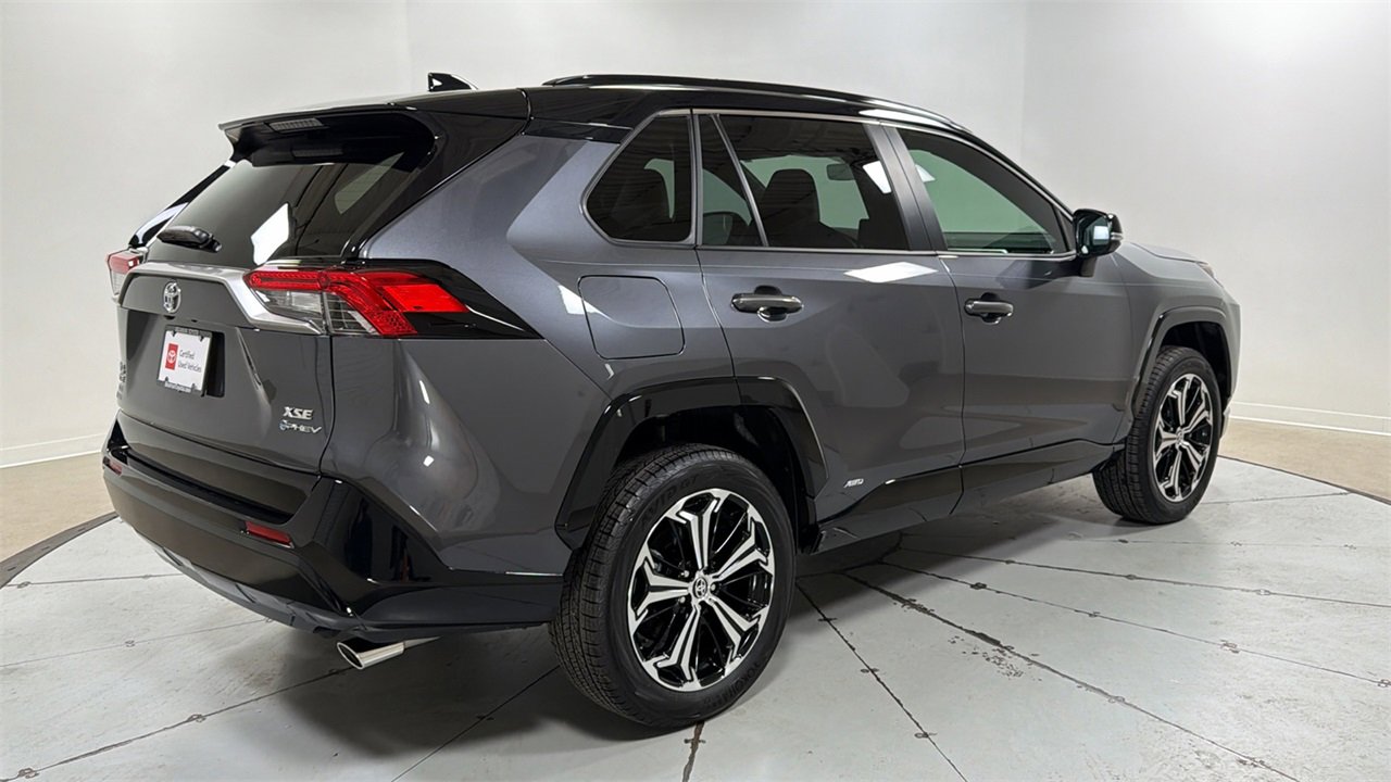 Used 2025 Toyota RAV4 XSE image 5
