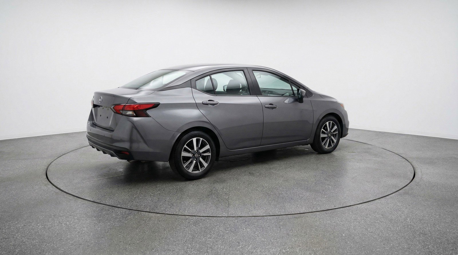 Used 2025 Nissan Versa SV FWD image 7