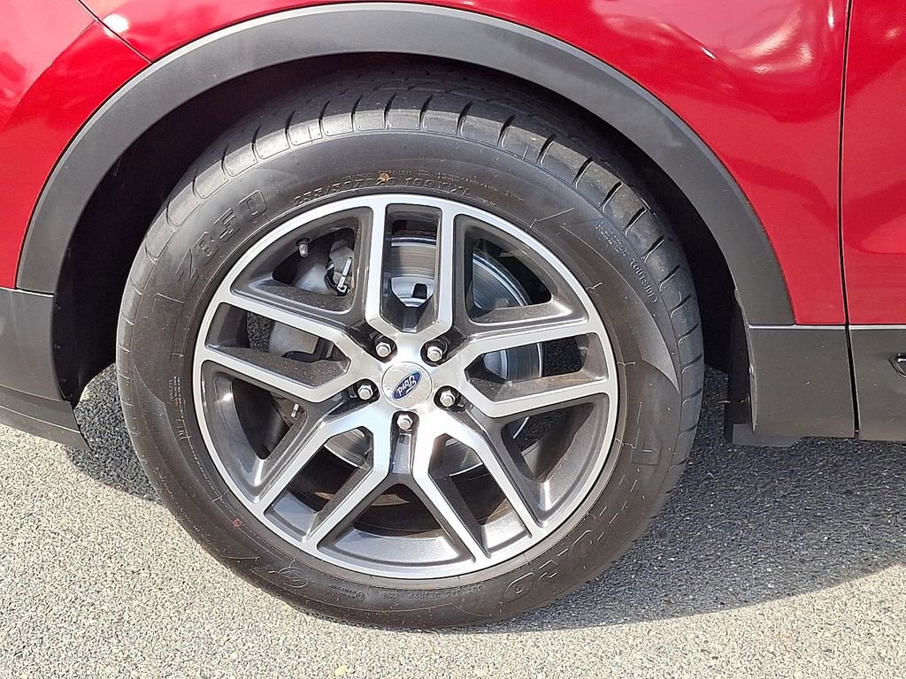 Used 2018 Ford Explorer Sport w/ Equipment Group 401A image 9