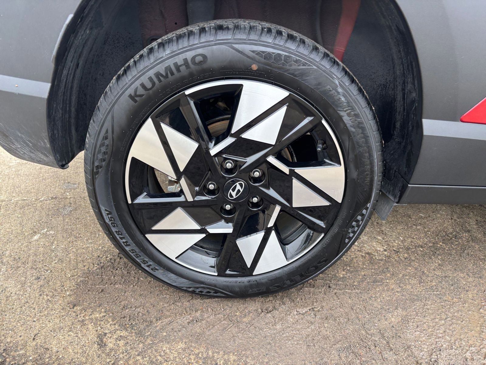 Used 2025 Hyundai Kona SEL image 31