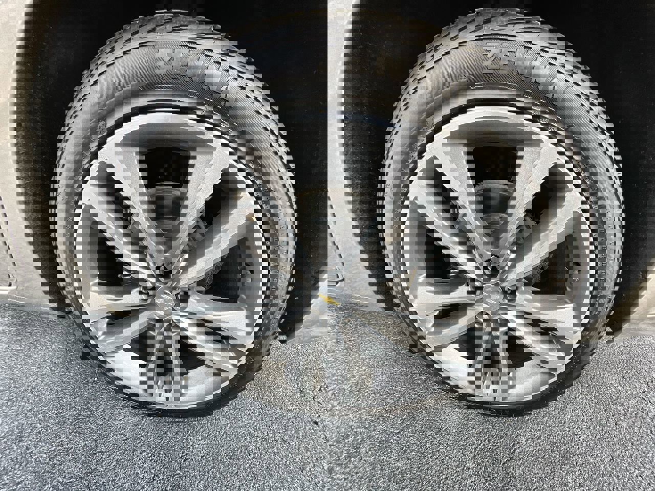 Used 2022 Chevrolet Malibu LT image 32