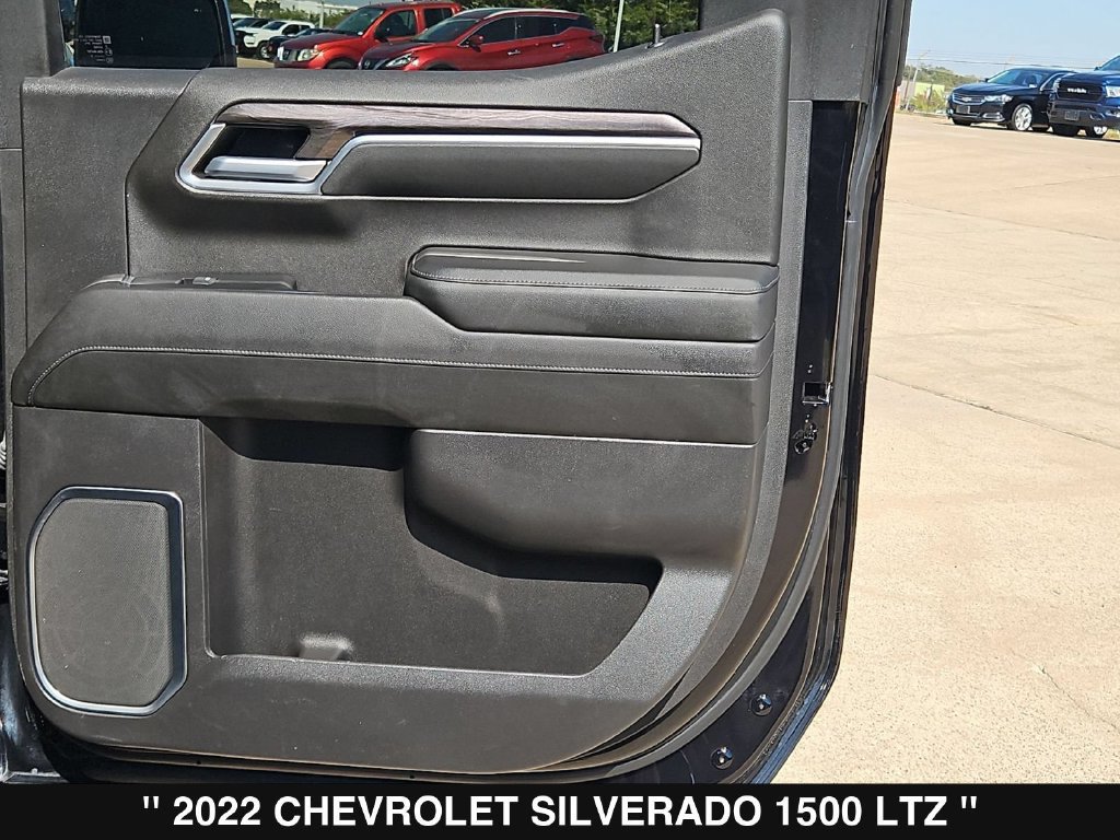 Used 2022 Chevrolet Silverado 1500 LTZ w/ LTZ Convenience Package II AWD/4WD image 27
