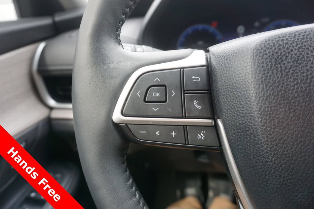Used 2024 Toyota Grand Highlander Platinum image 4