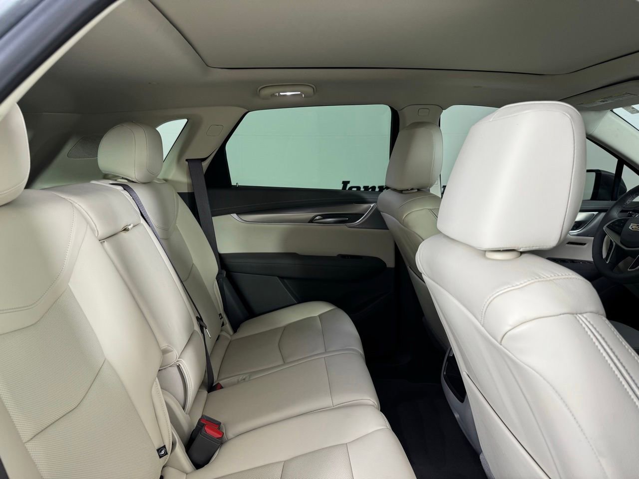 Used 2025 Cadillac XT5 Premium Luxury FWD image 43